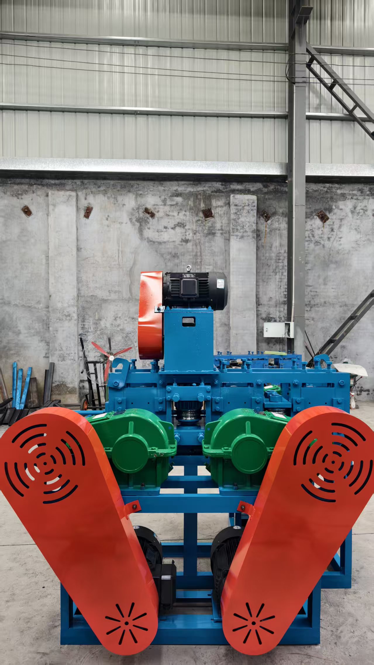 直击行业痛点！郑州卓信新一代螺纹钢平纹机赋能废旧螺纹钢高效再生